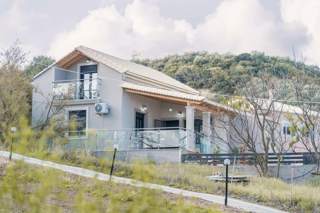 Villa Aelia Gardeno Vitaládes Exteriör bild